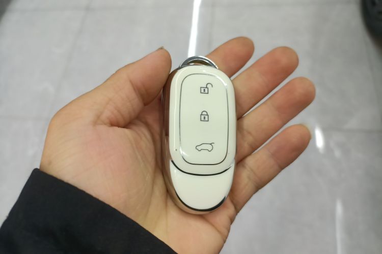 理想汽车 理想ONE 2021款 增程6座版中控内饰11