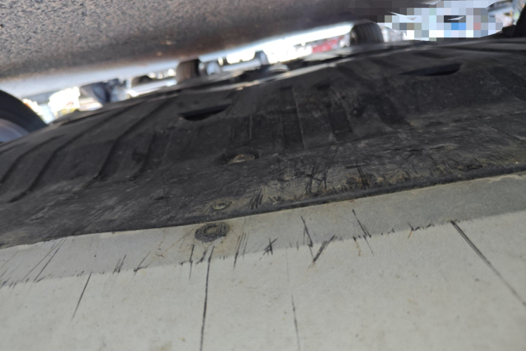 领克03 2021款 1.5TD DCT劲Pro局部细节9008