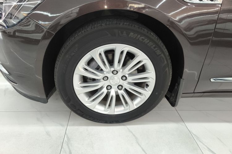 别克 君越 2018款 20T 精英型车身外观6007