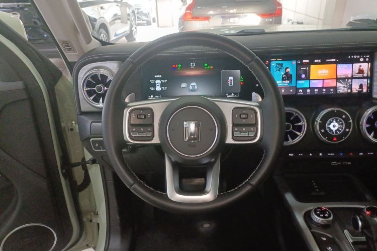 坦克300 2024款 2.0T 穿越者中控内饰13