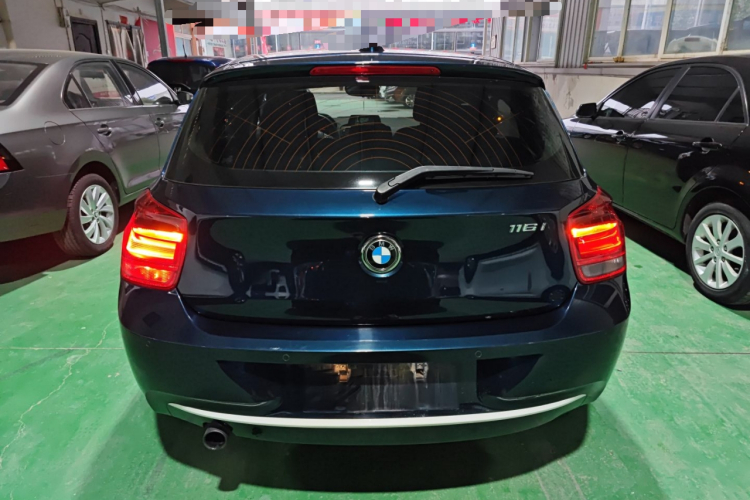 宝马1系(进口) 2013款 改款 116i 都市型车身外观6004