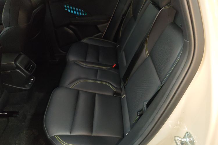 领克06 2025款 Renew 1.5T Halo中控内饰7004