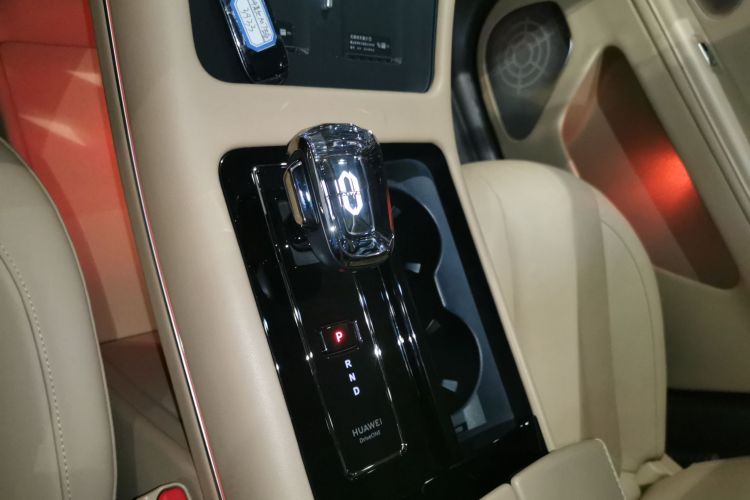 鸿蒙智行 问界M7 2024款 1.5T 智驾四驱Ultra版 5座局部细节18