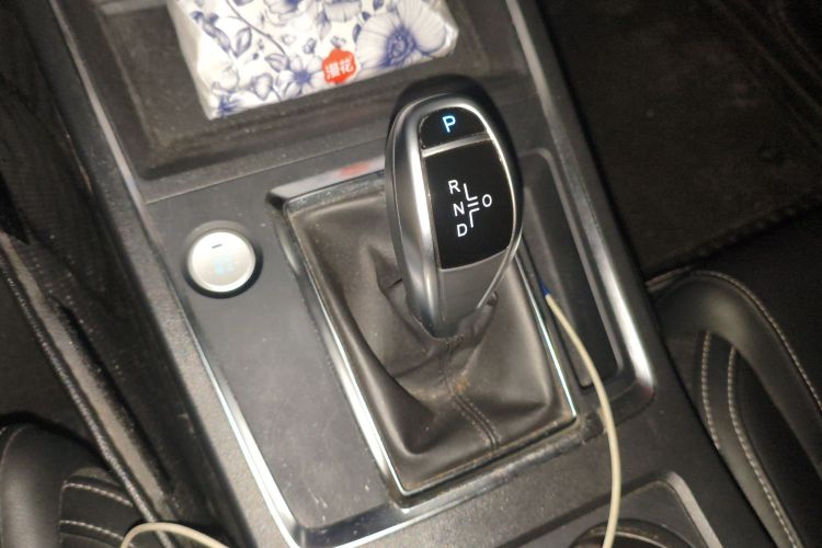 比亚迪 秦Pro 2019款 超能版 1.5TI 自动智联锋享型 国VI中控内饰18