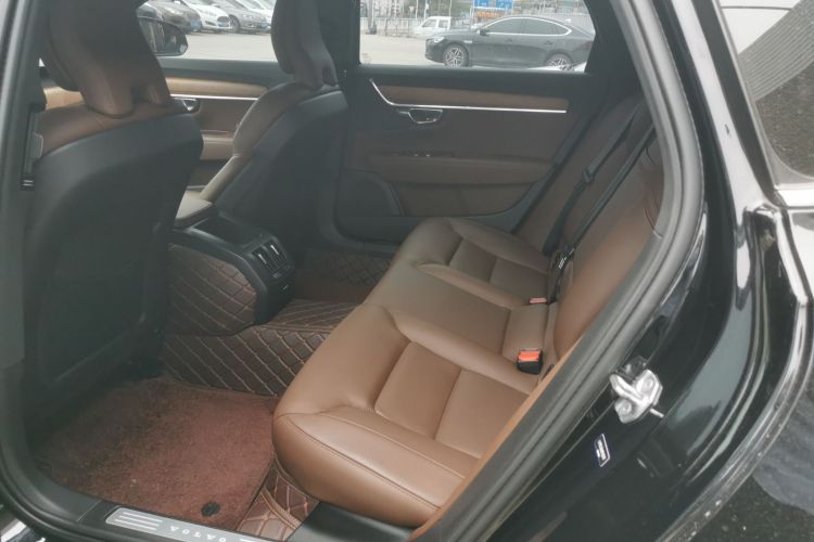 沃尔沃S90 2021款 B5 智逸豪华版中控内饰21