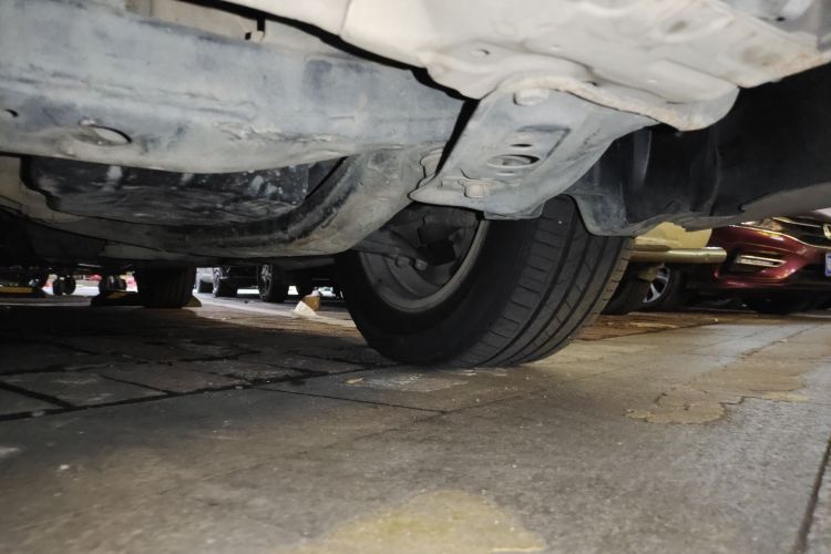 丰田 凯美瑞 2012款 2.5G 豪华版局部细节9004