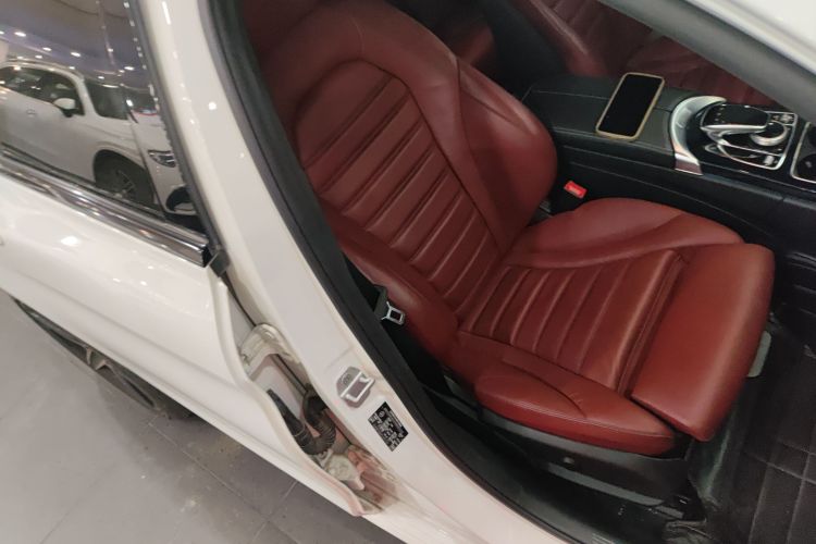 奔驰C级 2015款 C 300 运动版局部细节41