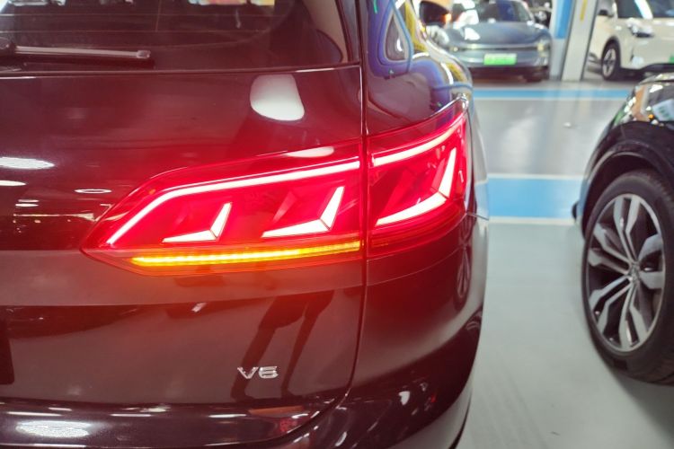 大众 途锐 2020款 3.0TSI 锐享版 国VI车身外观9