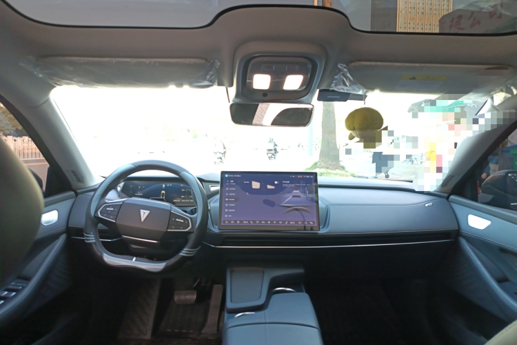 深蓝汽车 深蓝SL03 2022款 1.5L 1200增程版中控内饰22