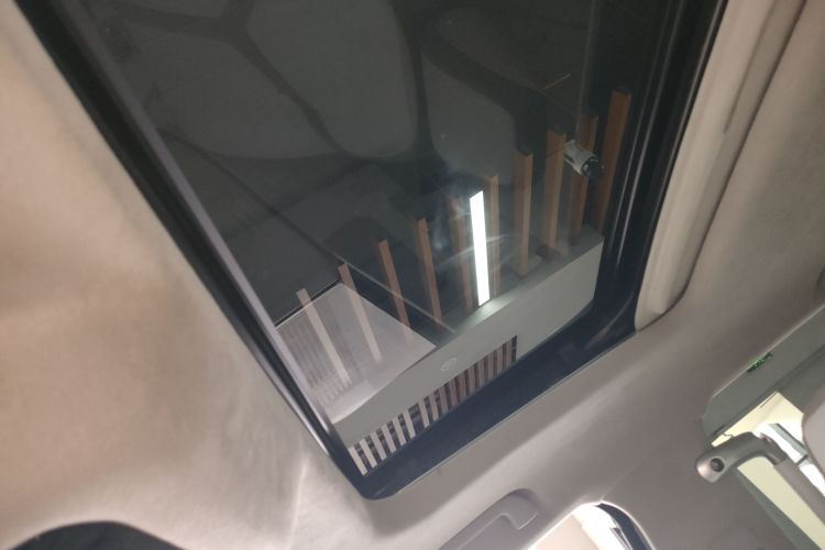 超境汽车 共创坦克300 2021款 2.0T 赛博坦克中控内饰22