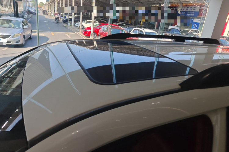 丰田 普拉多 2019款 3.5L 自动TX-L尊享版后挂备胎局部细节57