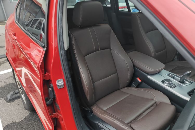 宝马X4 2016款 xDrive20i M运动型局部细节41