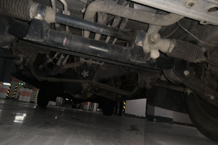 金杯 新海狮X30L CNG 2018款 1.5L财富版天然气车客车SWFC15局部细节9008