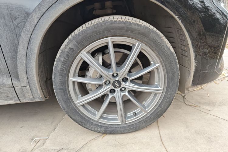 奥迪Q5L 2023款 40T 豪华动感型车身外观10