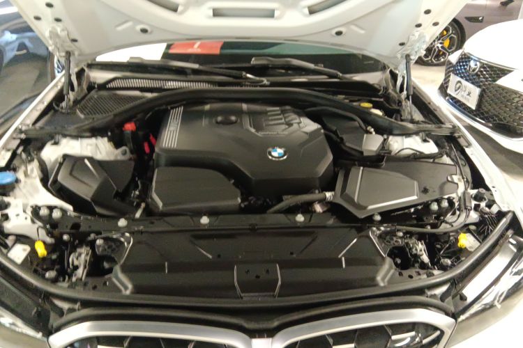 宝马3系 2023款 325Li M运动套装机舱底盘24