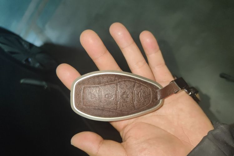 红旗H9 2025款 2.0T 两驱旗享豪华商务版 5座中控内饰11