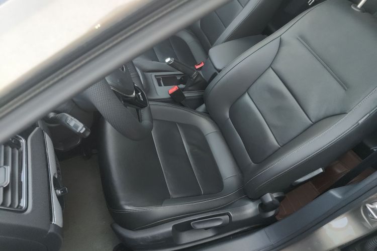 大众 速腾 2015款 1.6L 手动舒适型局部细节19