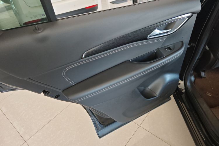 别克 2021款 昂科威Plus 652T 五座四驱豪华型中控内饰49