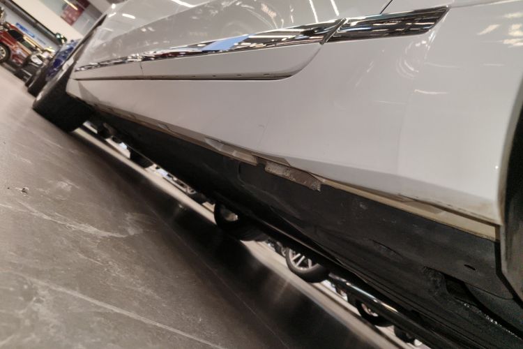 一汽-大众CC 2023款 380TSI 夺目版机舱底盘30