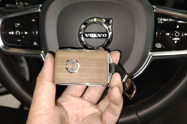 沃尔沃XC60 2023款 B5 四驱智远豪华版中控内饰11