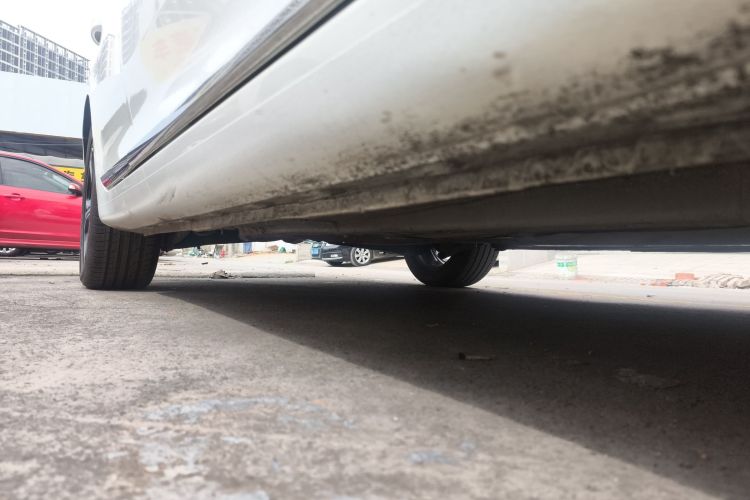 名爵 MG6 2017款 20T 手动豪华智联版 国V机舱底盘29