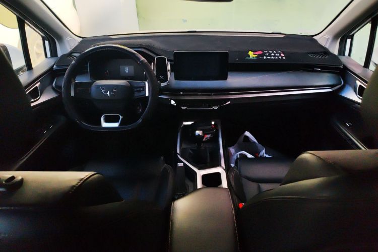 五菱汽车 五菱佳辰 2022款 1.5L 手动轻享舒适型中控内饰12