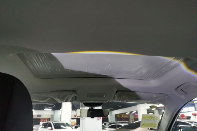 荣威i5 2026款 1.5L CVT豪华版中控内饰22