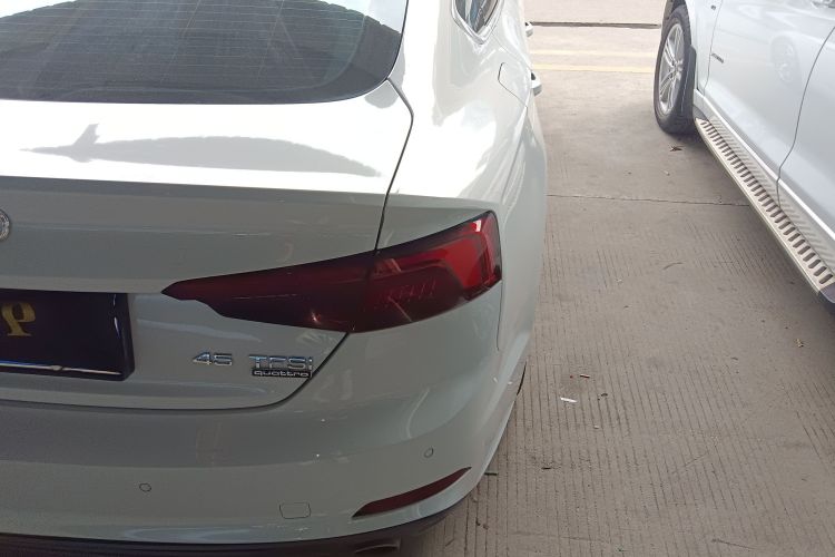 奥迪A5 2017款 Sportback 45 TFSI 时尚型车身外观6006