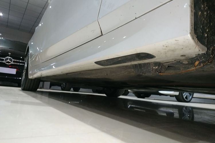 宝马3系 2020款 325Li 首发版局部细节9001