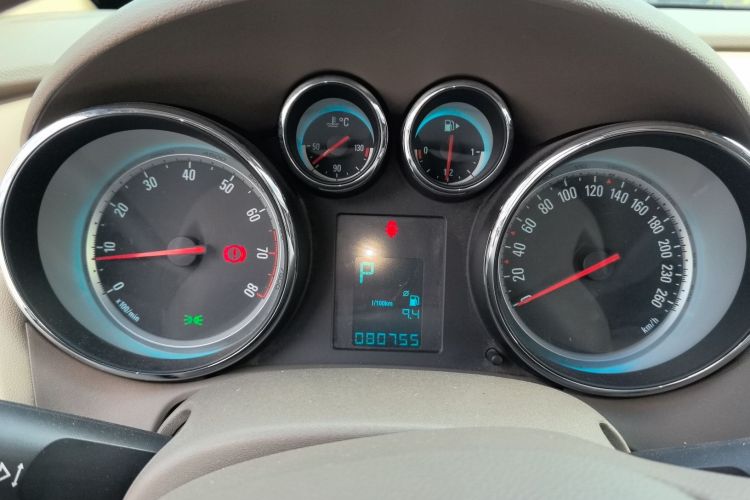 别克 英朗 2013款 GT 1.6L 自动时尚版局部细节14