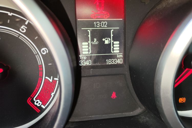 名爵 锐腾 2015款 1.5TGI 手动精英版中控内饰15