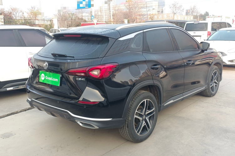 名爵 MG ONE 2022款 α-数智运动系列 1.5T 初创版车身外观7