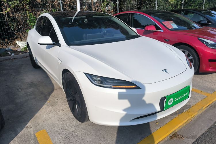 特斯拉 Model 3 2023款 后轮驱动版车身外观6002