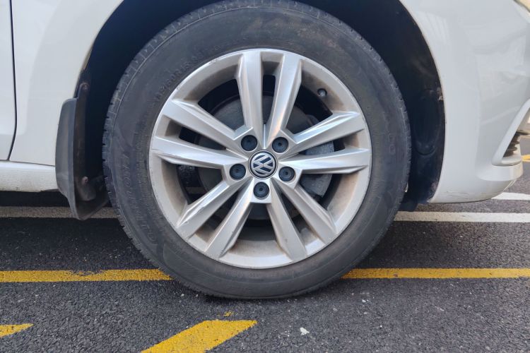 大众 桑塔纳 2016款 1.6L 自动舒适版车身外观10