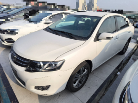 众泰Z300 2014款 1.6L 都市版自动豪华型