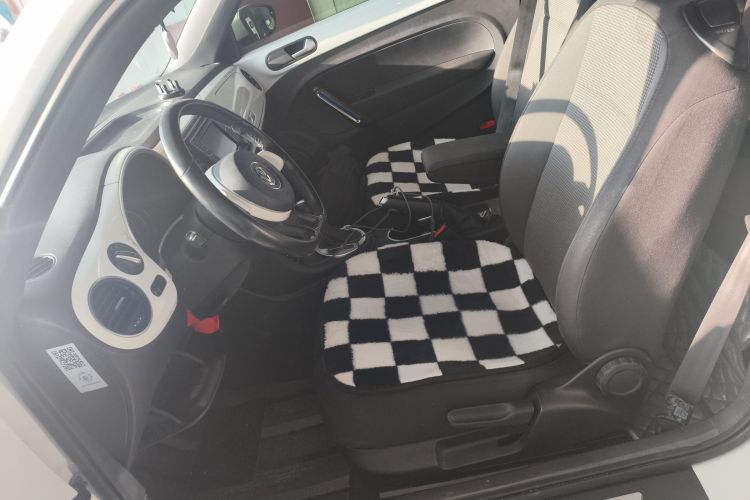 大众 甲壳虫 2015款 280TSI中控内饰19