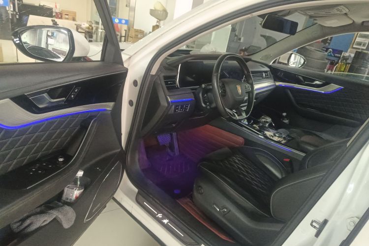 红旗HS5 2019款 2.0T 智联旗享版中控内饰20