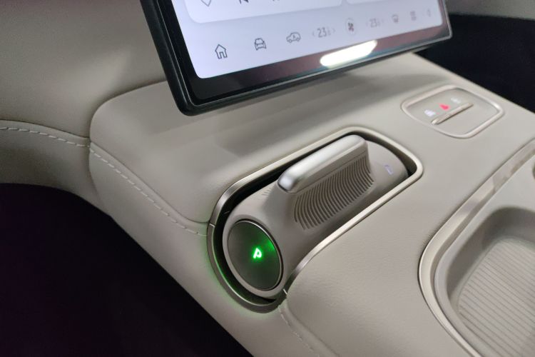 蔚来ES6 2023款 75kWh中控内饰18