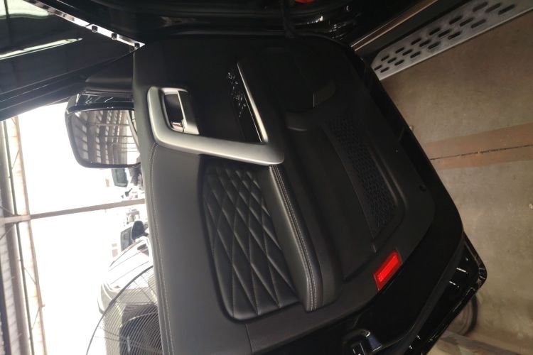 北京BJ40 2019款 PLUS 2.3T 自动四驱尊享版 国VI中控内饰47