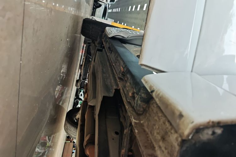 捷豹F-PACE 2018款 2.0T 两驱都市尊享版局部细节9001