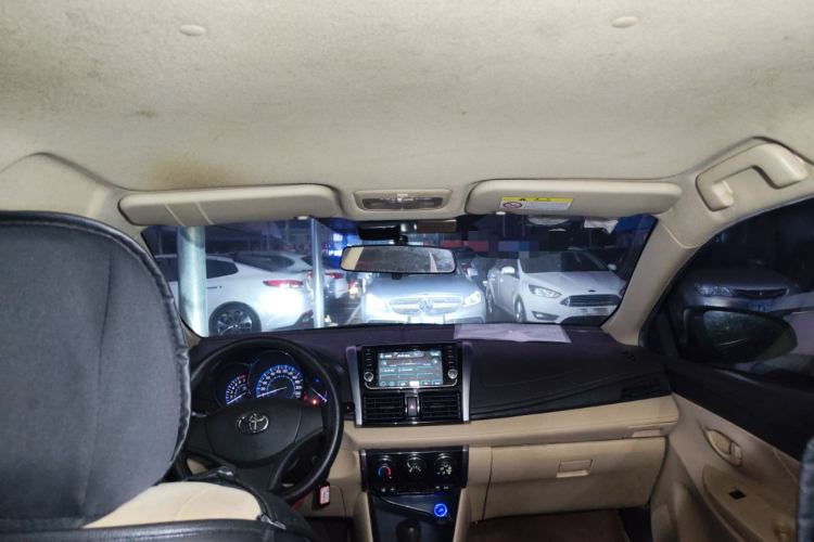 丰田 威驰 2014款 1.5L 自动智臻版局部细节22