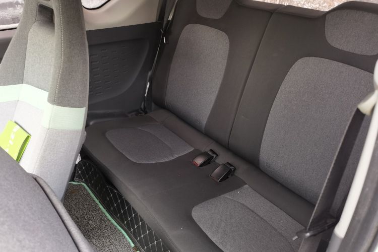 五菱汽车 宏光MINIEV 2021款 马卡龙臻享款 磷酸铁锂中控内饰7004