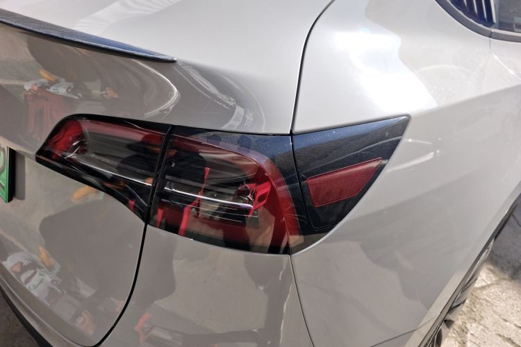 特斯拉 Model Y 2021款 标准续航后驱版车身外观6006