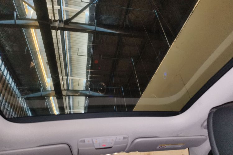 奔驰C级 2019款 改款 C 260 L 运动版中控内饰22