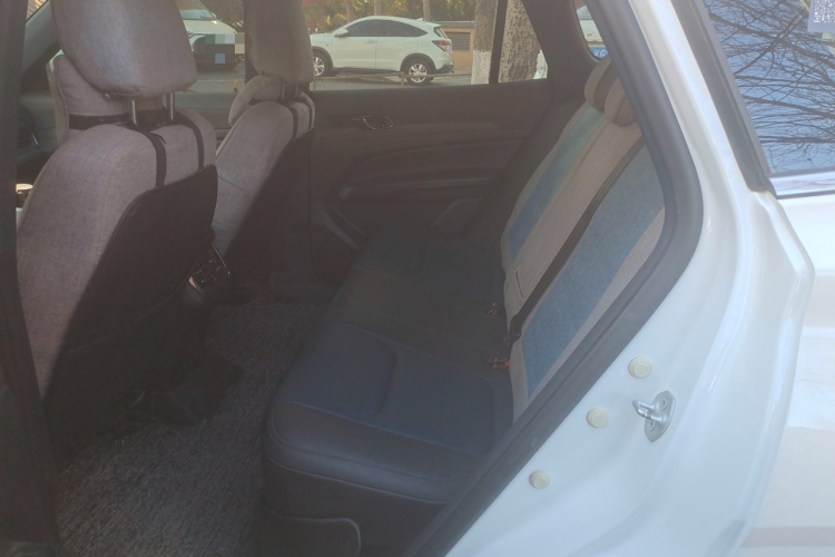 福特 领睿 2022款 改款 EcoBoost 170 尊领型PLUS中控内饰21