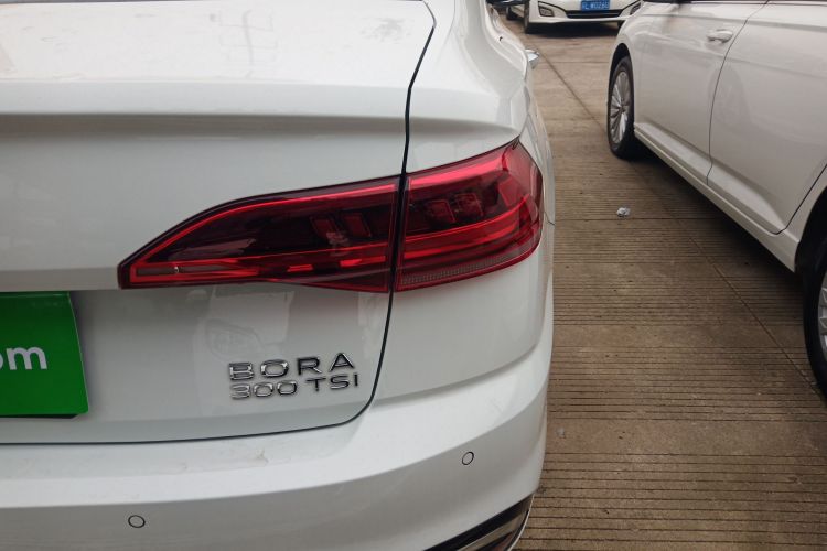 大众 宝来 2023款 300TSI DSG尊行版车身外观9