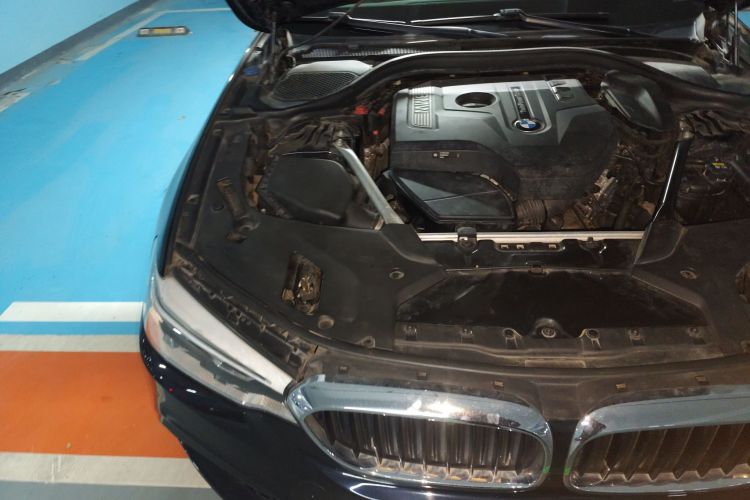 宝马5系 2018款 525Li M运动套装局部细节9006