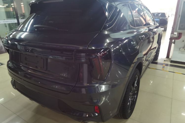 领克01 2023款 2.0TD 两驱型Pro车身外观7