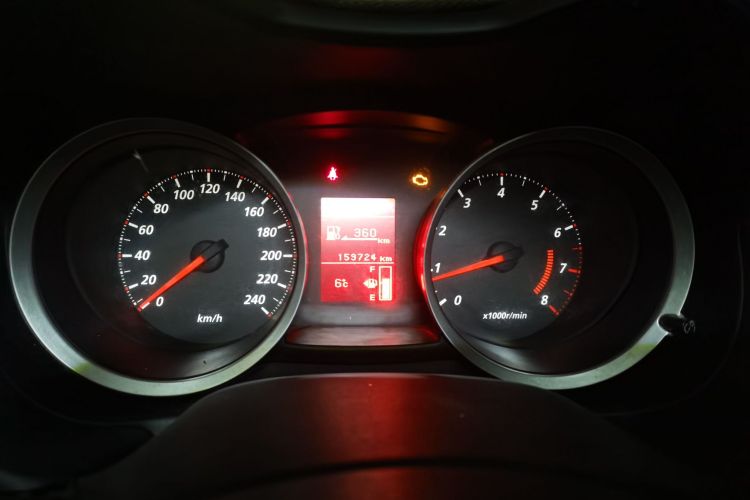 三菱 翼神 2013款 时尚版 1.8L 手动舒适型中控内饰14