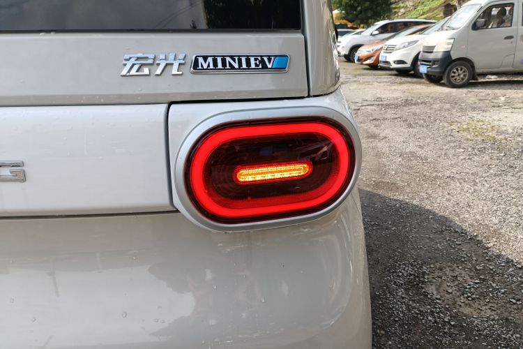 五菱汽车 宏光MINIEV 2024款 第三代 215km 青春版车身外观6006